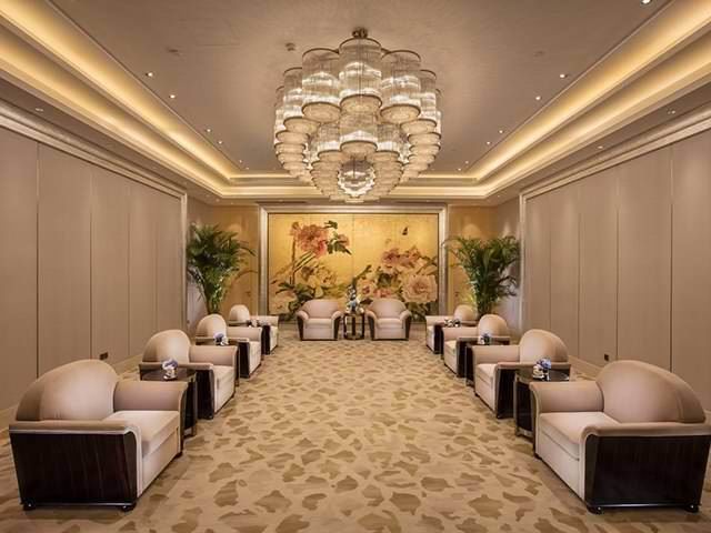 武漢河畔希爾頓酒店